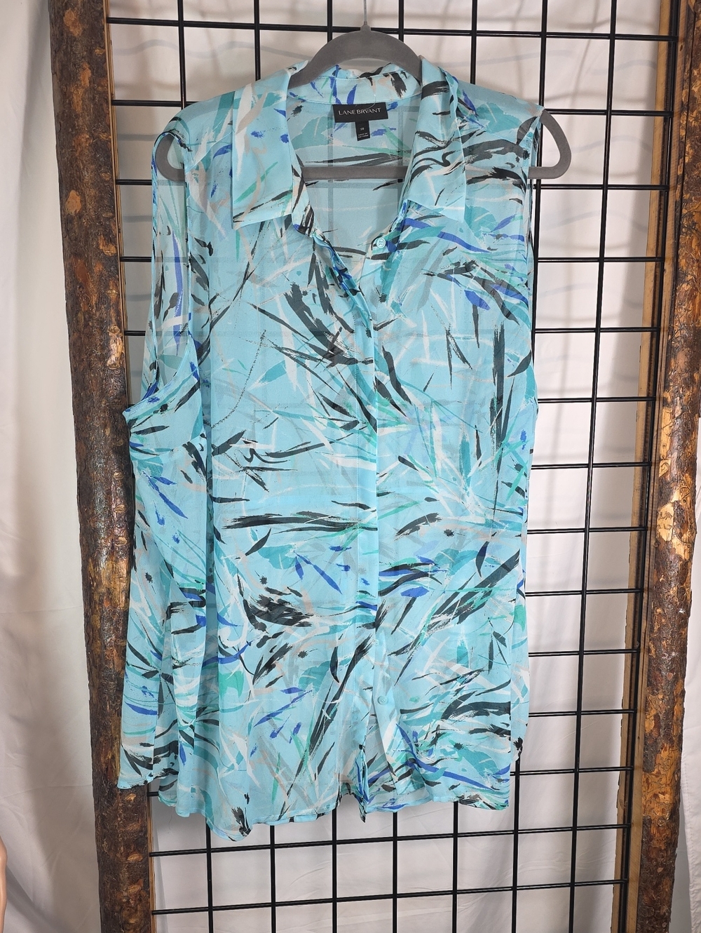 Lane Bryant Light Aqua Abstract Brushstroke Sleeveless Button Blouse